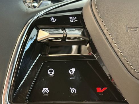 New 2026 Cadillac Lyriq V image 15