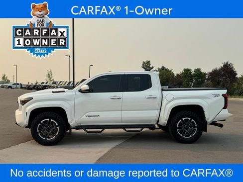 Used 2024 Toyota Tacoma TRD Sport AWD/4WD image 2