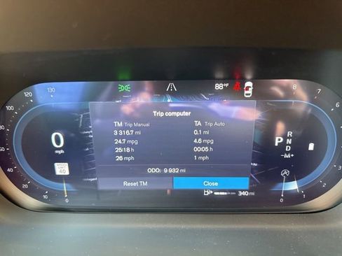 Certified 2025 Volvo XC60 B5 Plus image 23