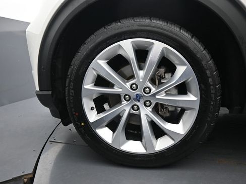 Used 2022 Ford Explorer Platinum w/ Equipment Group 601A image 14