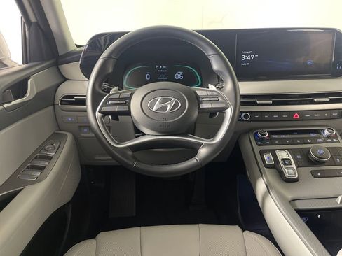 Certified 2025 Hyundai Palisade SEL image 16