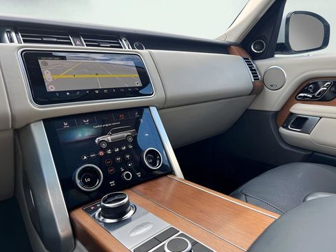 Used 2019 Land Rover Range Rover HSE image 51