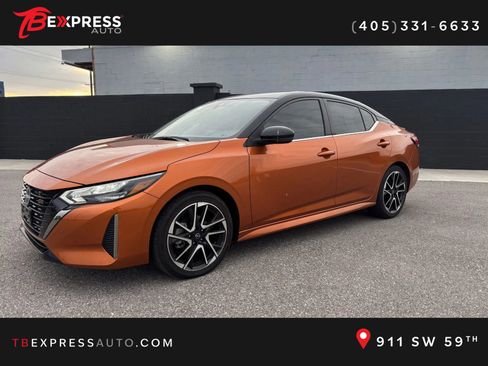 Used 2024 Nissan Sentra SR image 7