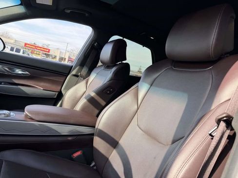 Used 2022 Genesis GV70 2.5T w/ Advanced Package image 10