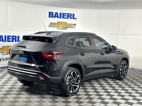 Used 2024 Chevrolet Trax RS w/ Driver Confidence Package image 5