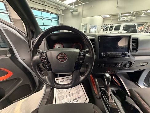 Used 2022 Nissan Frontier PRO-4X w/ Off-Road Protection Package AWD/4WD image 9