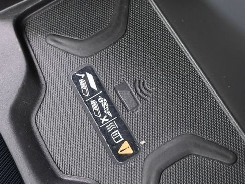 Used 2019 Chevrolet Colorado Z71 RWD image 30