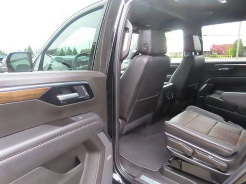 Used 2026 Chevrolet Tahoe High Country AWD/4WD image 20