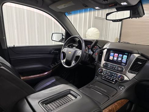 Used 2018 Chevrolet Suburban Premier AWD/4WD image 22