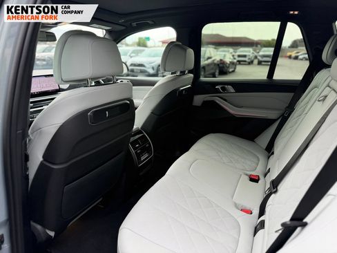 Used 2026 BMW X5 xDrive40i w/ M Sport Package AWD/4WD image 29