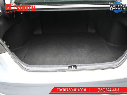 Used 2023 Toyota Camry SE image 32