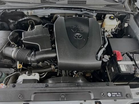 Used 2019 Toyota Tacoma TRD Off-Road image 30