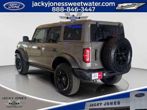 New 2026 Ford Bronco Badlands AWD/4WD image 3
