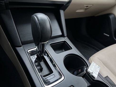 Used 2019 Subaru Outback 2.5i Limited image 16