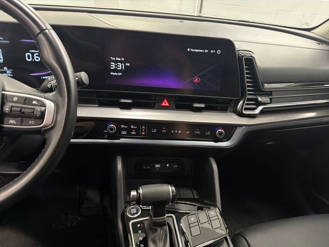 Certified 2024 Kia Sportage EX AWD/4WD image 19