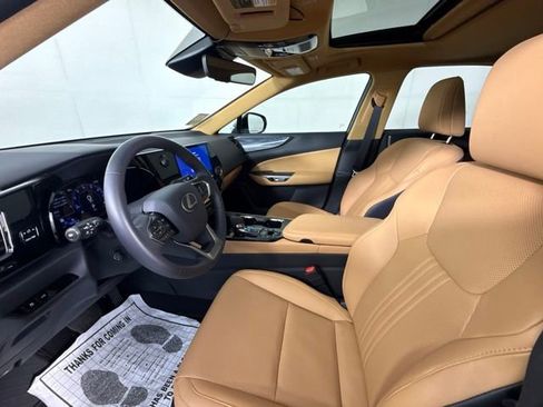 Used 2025 Lexus NX 350 AWD w/ Accessory Package (2T) image 5