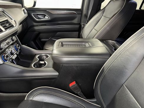 Used 2021 Chevrolet Tahoe Premier w/ Premium Package image 29