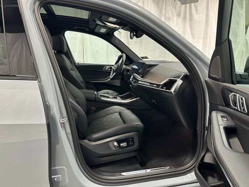 Used 2026 BMW X5 xDrive50e image 56