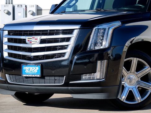 Used 2020 Cadillac Escalade Luxury image 22