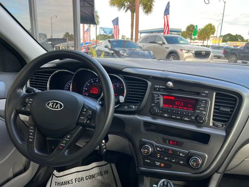 Used 2012 Kia Optima LX w/ Convenience Pkg FWD image 14