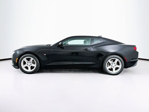 Used 2023 Chevrolet Camaro LT RWD image 4