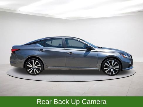 Used 2020 Nissan Altima 2.5 SR w/ Premium Package AWD/4WD image 8