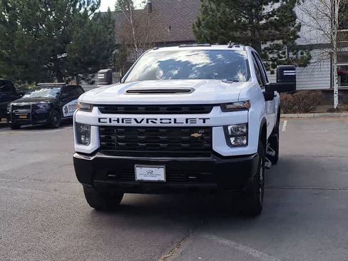 Used 2023 Chevrolet Silverado 2500 Custom w/ Custom Value Package AWD/4WD image 4
