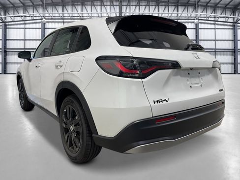 New 2026 Honda HR-V Sport image 3