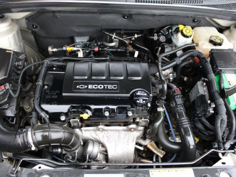 Used 2015 Chevrolet Cruze LT image 50