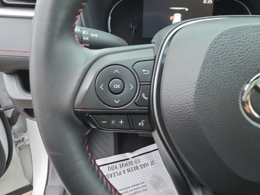 Used 2025 Toyota RAV4 SE AWD/4WD image 28