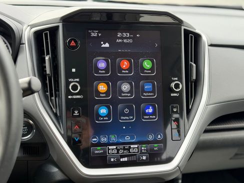 Used 2024 Subaru Crosstrek 2.0i Premium image 13