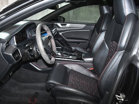 Used 2023 Audi RS 7 Sportback w/ Black Optic Package image 65