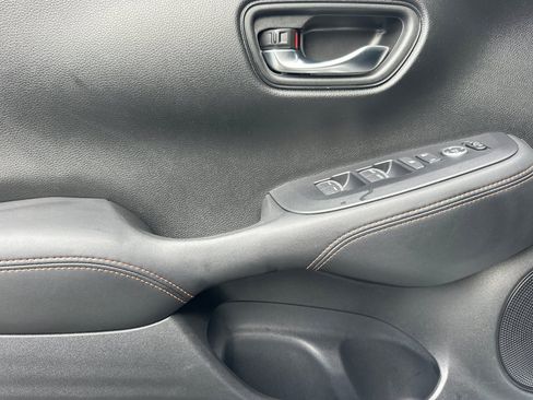 Used 2024 Honda HR-V Sport image 12