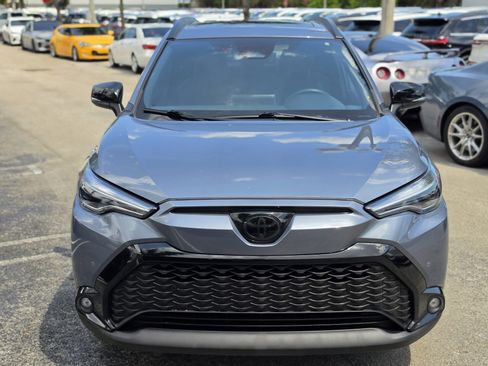 Used 2025 Toyota Corolla Cross AWD Hybrid w/ Convenience Package image 2