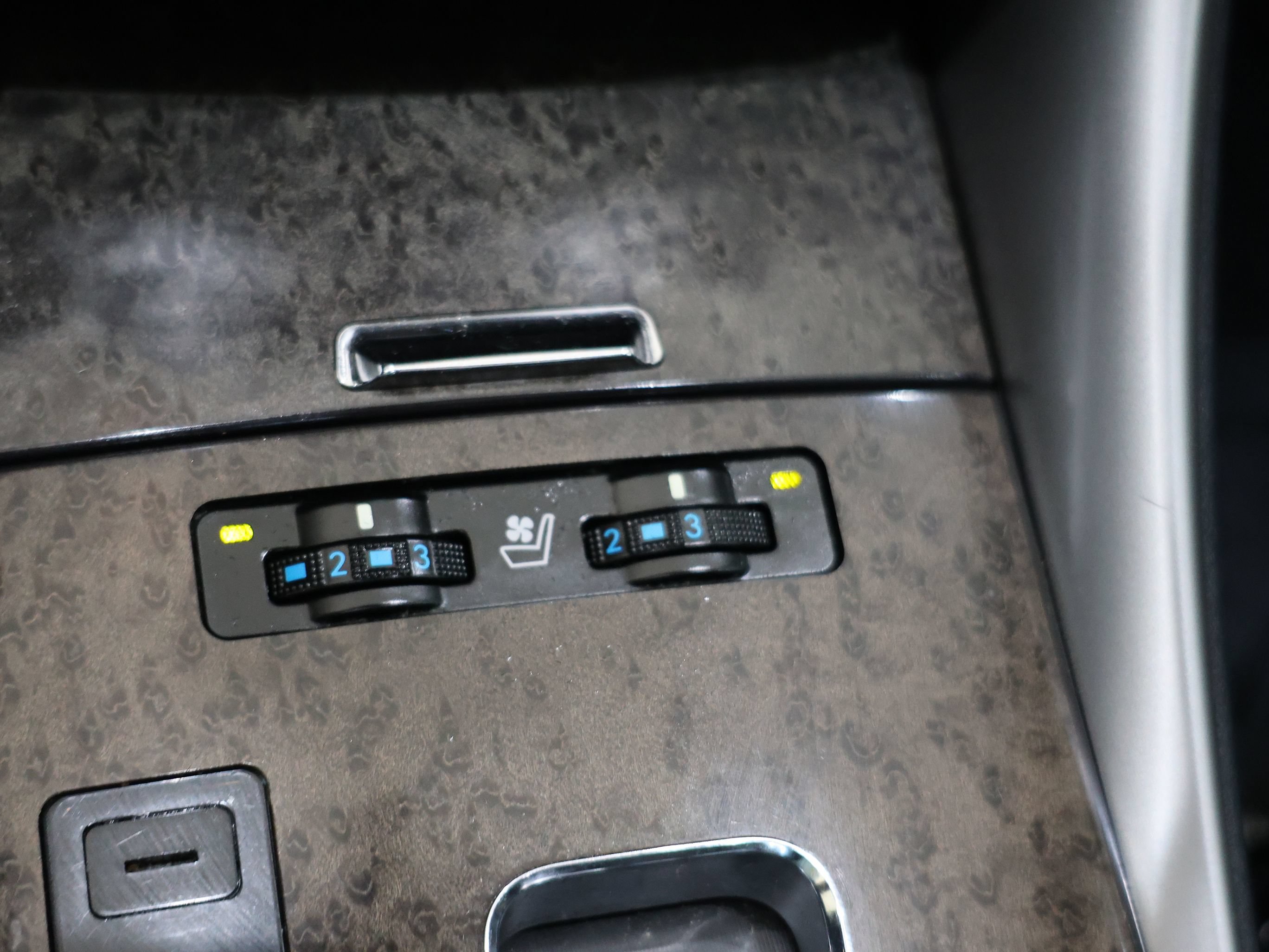 Used 2012 Lexus IS 250 w/ Premium Pkg Value Edition RWD image 36