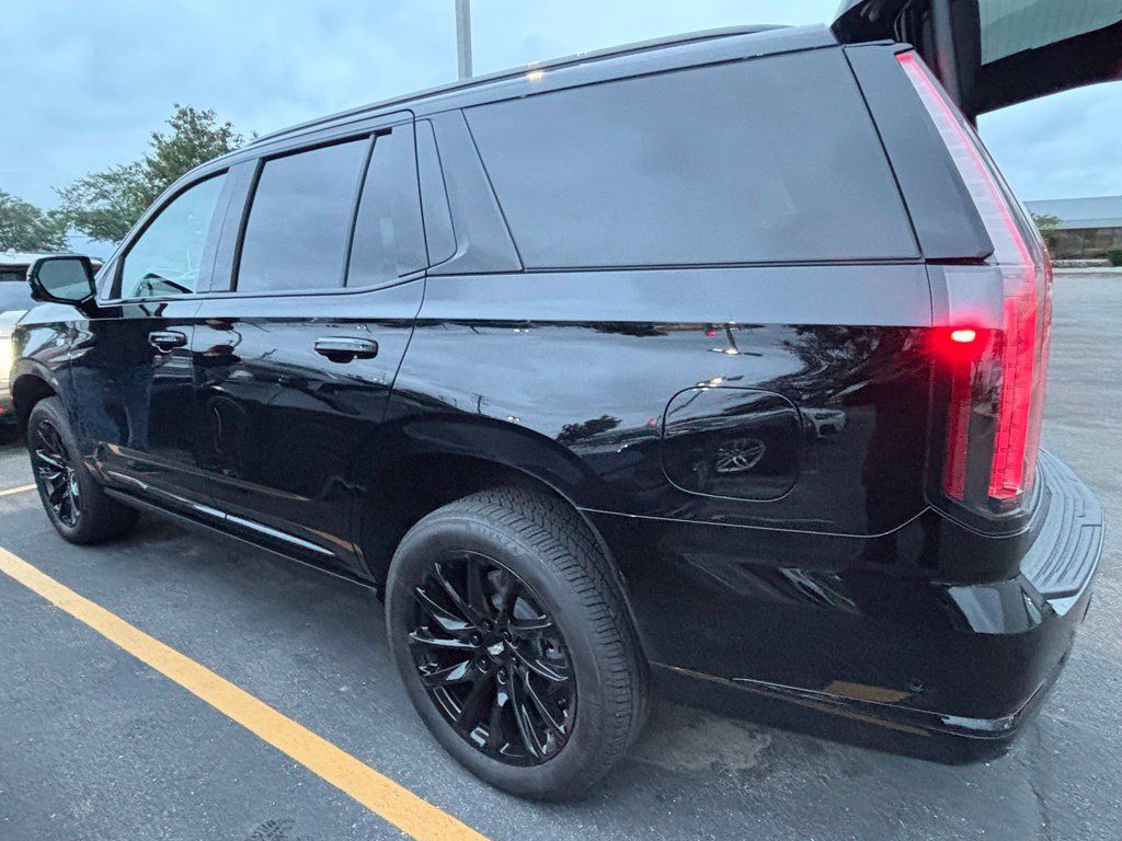 Used 2025 Cadillac Escalade Sport Platinum AWD/4WD image 5