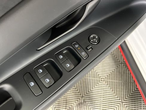 Used 2025 Hyundai Elantra N FWD image 15