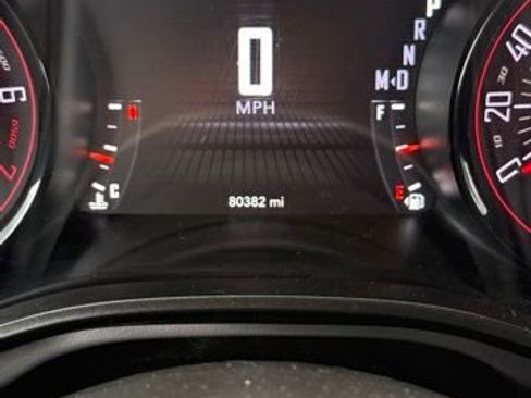 Used 2021 Dodge Challenger SXT w/ Blacktop Package RWD image 6