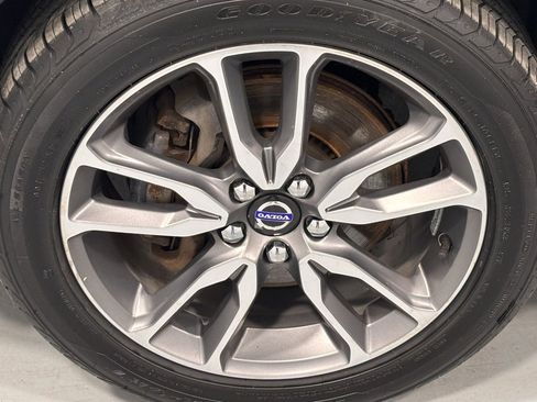 Used 2016 Volvo V60 T5 Cross Country w/ Convenience Package image 29