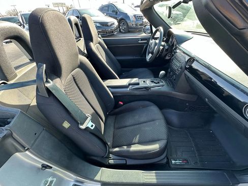 Used 2007 MAZDA MX-5 Miata Touring image 19