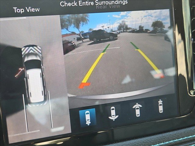 Used 2018 Chrysler Pacifica Limited w/ Advanced Safetytec Group FWD image 17