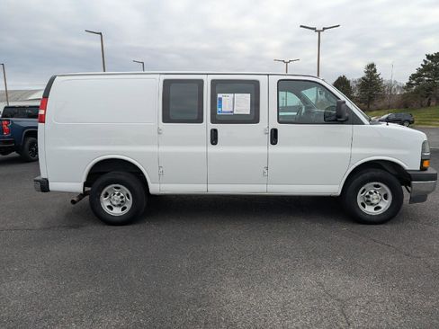 Certified 2024 Chevrolet Express 2500 w/ Driver Convenience Package image 9