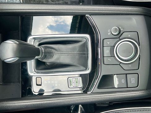 Used 2025 MAZDA CX-5 AWD 2.5 S w/ Preferred Package image 19