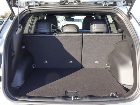 New 2026 Jeep Compass Limited image 15