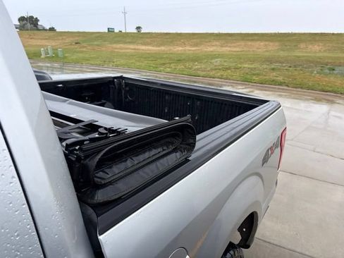 Used 2016 Ford F150 XLT AWD/4WD image 5