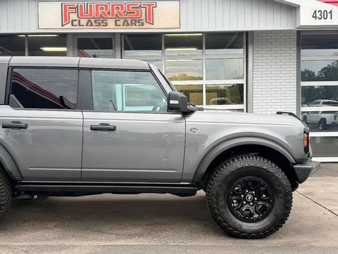 Used 2023 Ford Bronco Wildtrak AWD/4WD image 11