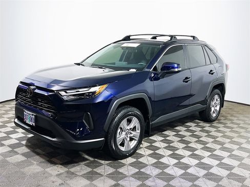 Certified 2025 Toyota RAV4 XLE w/ Convenience Package image 4