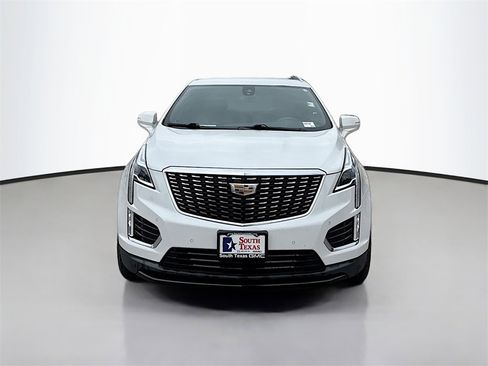 Used 2021 Cadillac XT5 Luxury image 2