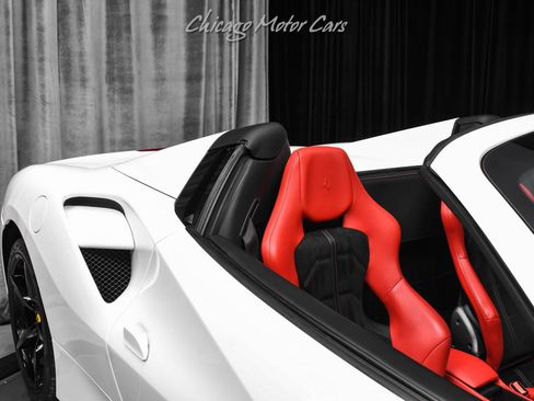 Used 2018 Ferrari 488 Spider RWD image 46