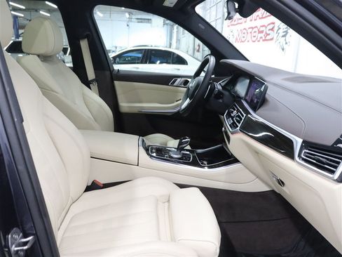 Used 2019 BMW X5 xDrive40i w/ Convenience Package AWD/4WD image 27